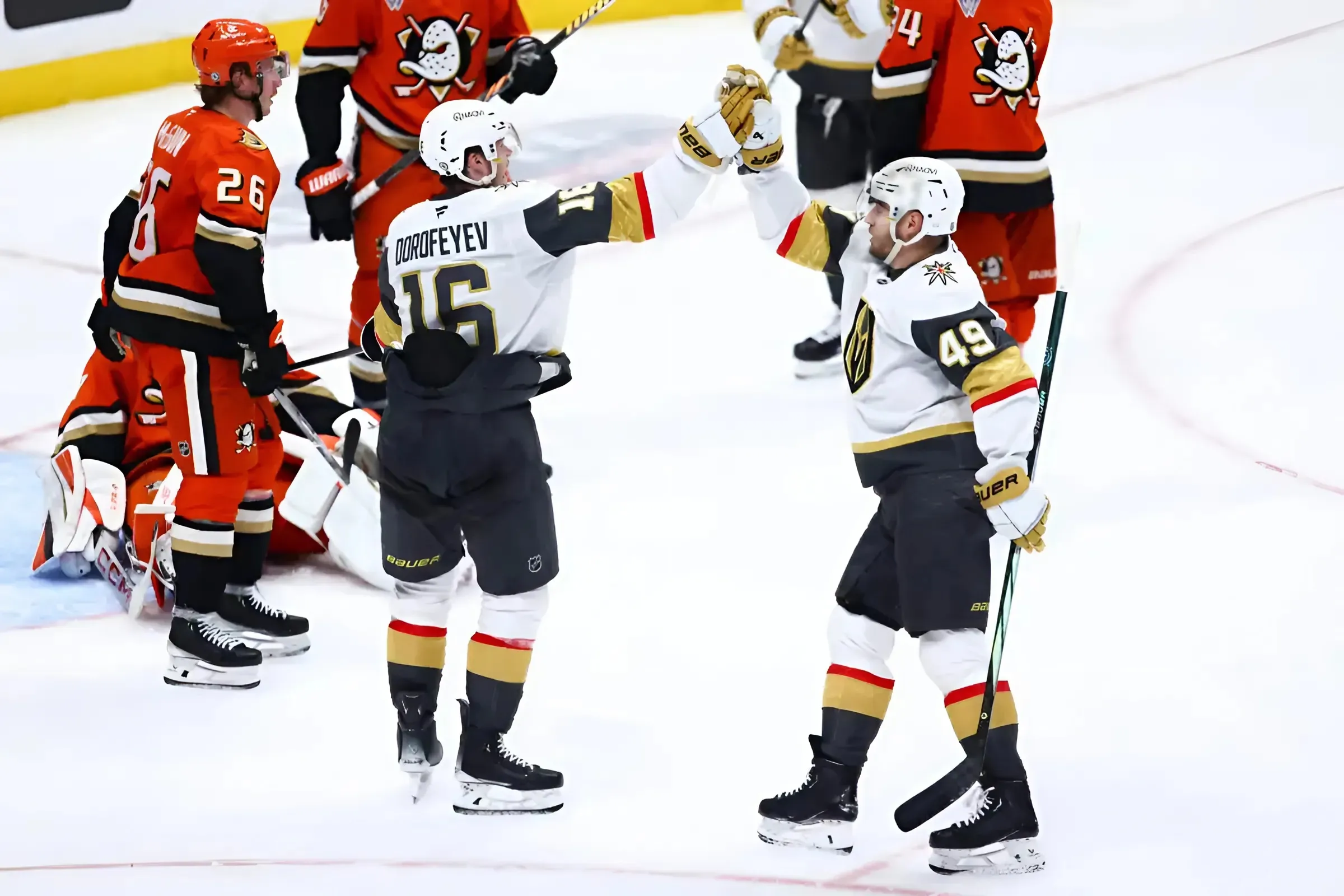 Golden Knights snap two-game losing streak with 3-2 win against Ducks