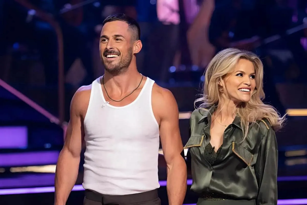 Danny Amendola Says He’s Coaching ‘DWTS’ Partner Witney Carson’s Son in Football tram