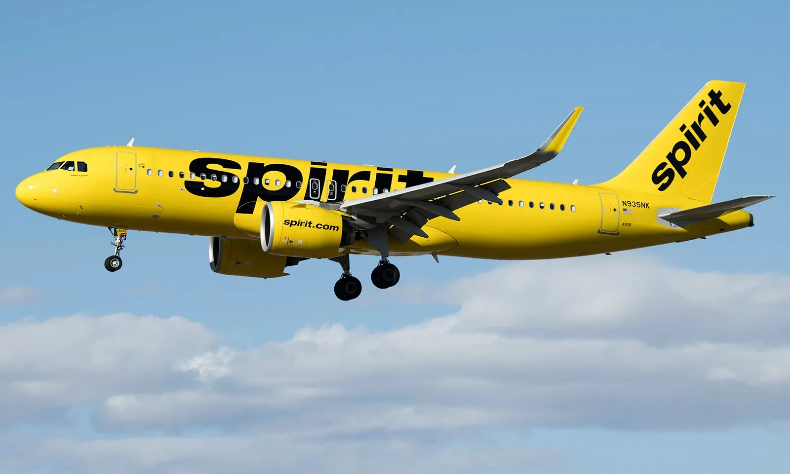 FAA blocks U.S. flights to this country with a ‘do not travel’ advisory after gunfire struck Spirit Airlines plane