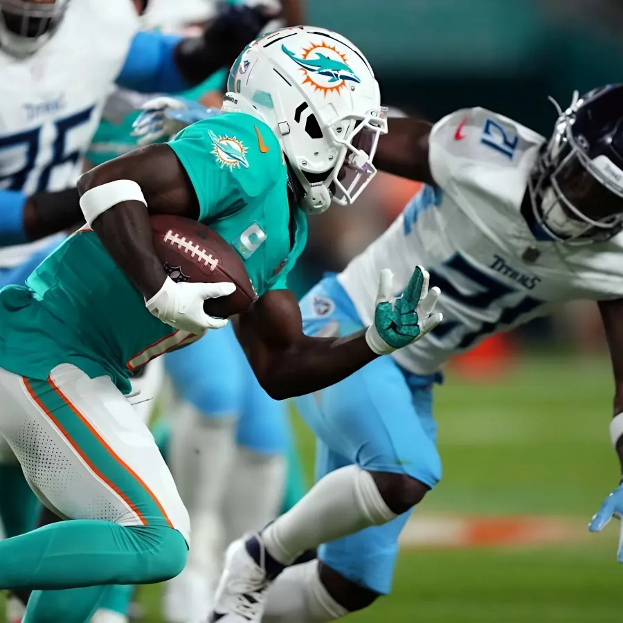 1 reason Tyreek Hill's numbers for Dolphins are down, and it's not his injury