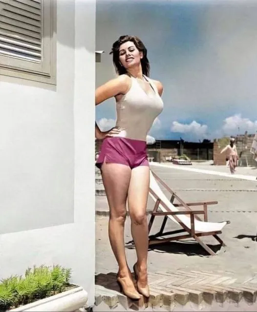 A Rare Glimpse of Sophia Loren Here