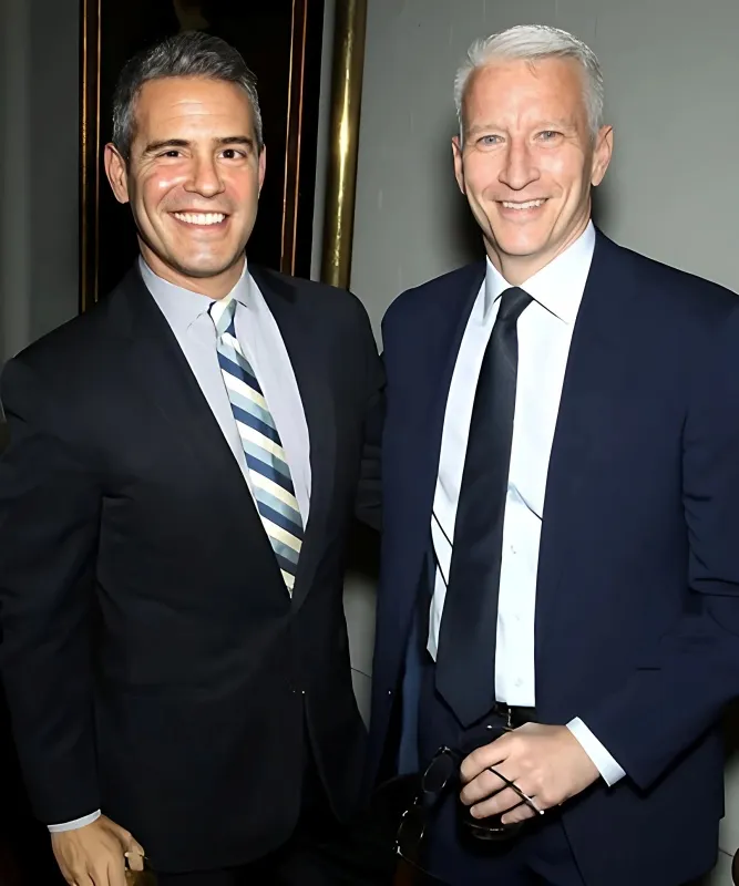 Anderson Cooper's Subway Selfie Spat with Andy Cohen: A Clash of Personalities or a Playful Jab? - lulu