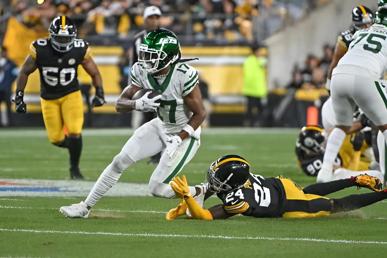 Jets' Davante Adams eases injury concerns with practice return