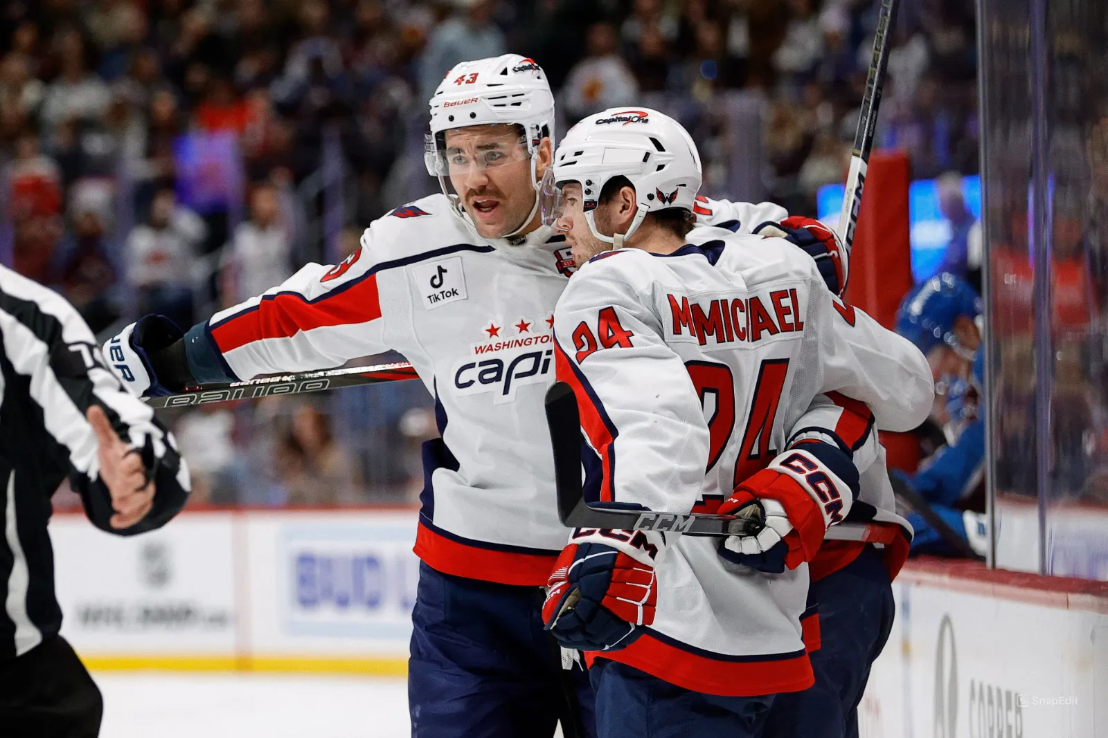 Connor McMichael scores twice in Capitals' win over Avalanche