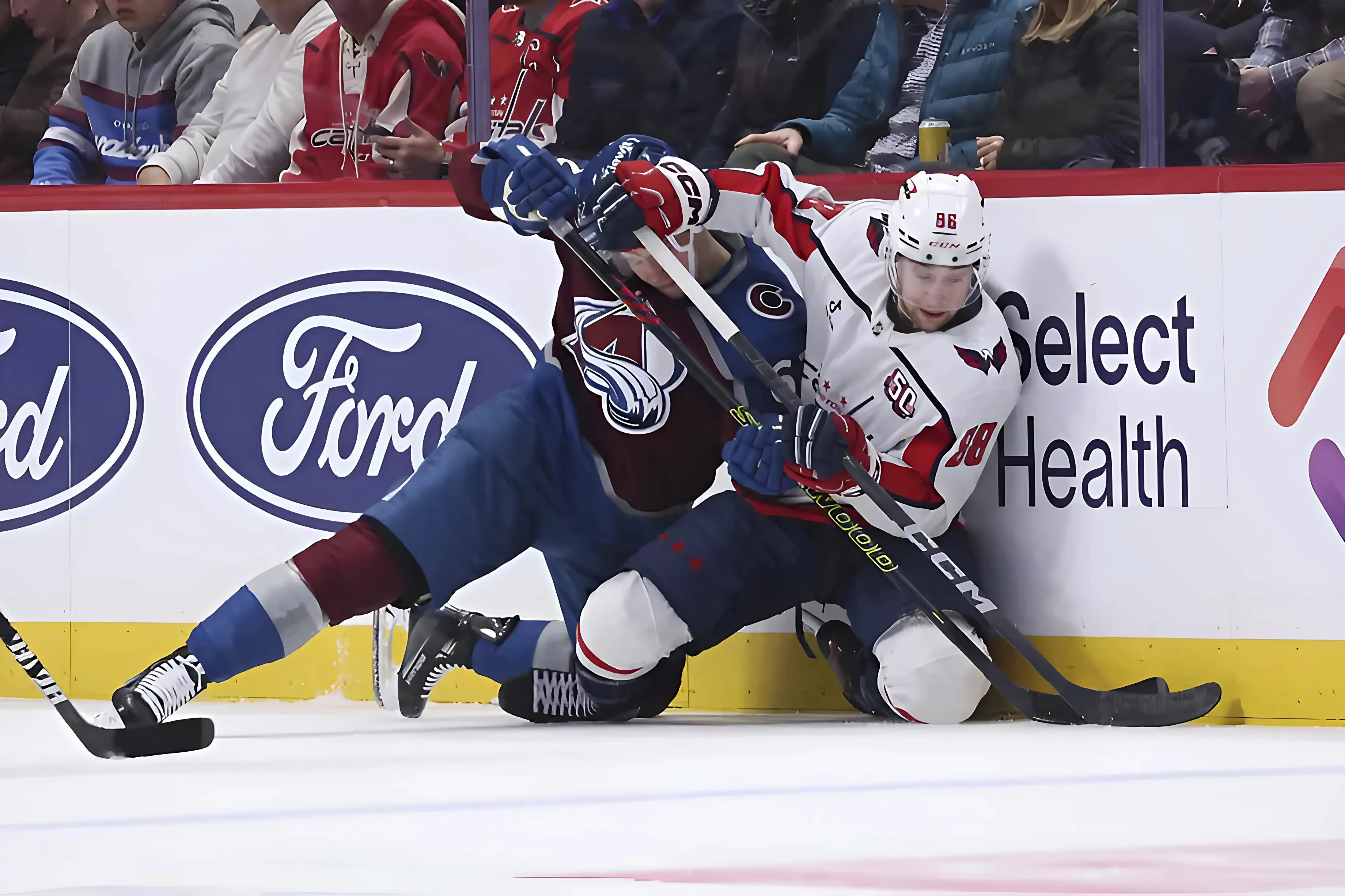 Capitals down high hopes of Avalanche with road win trucc