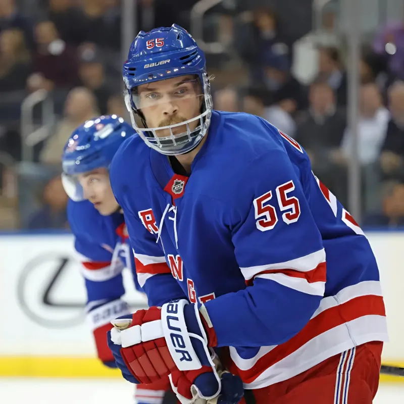 Rangers’ Ryan Lindgren sheds face shield after preseason surgery-quang