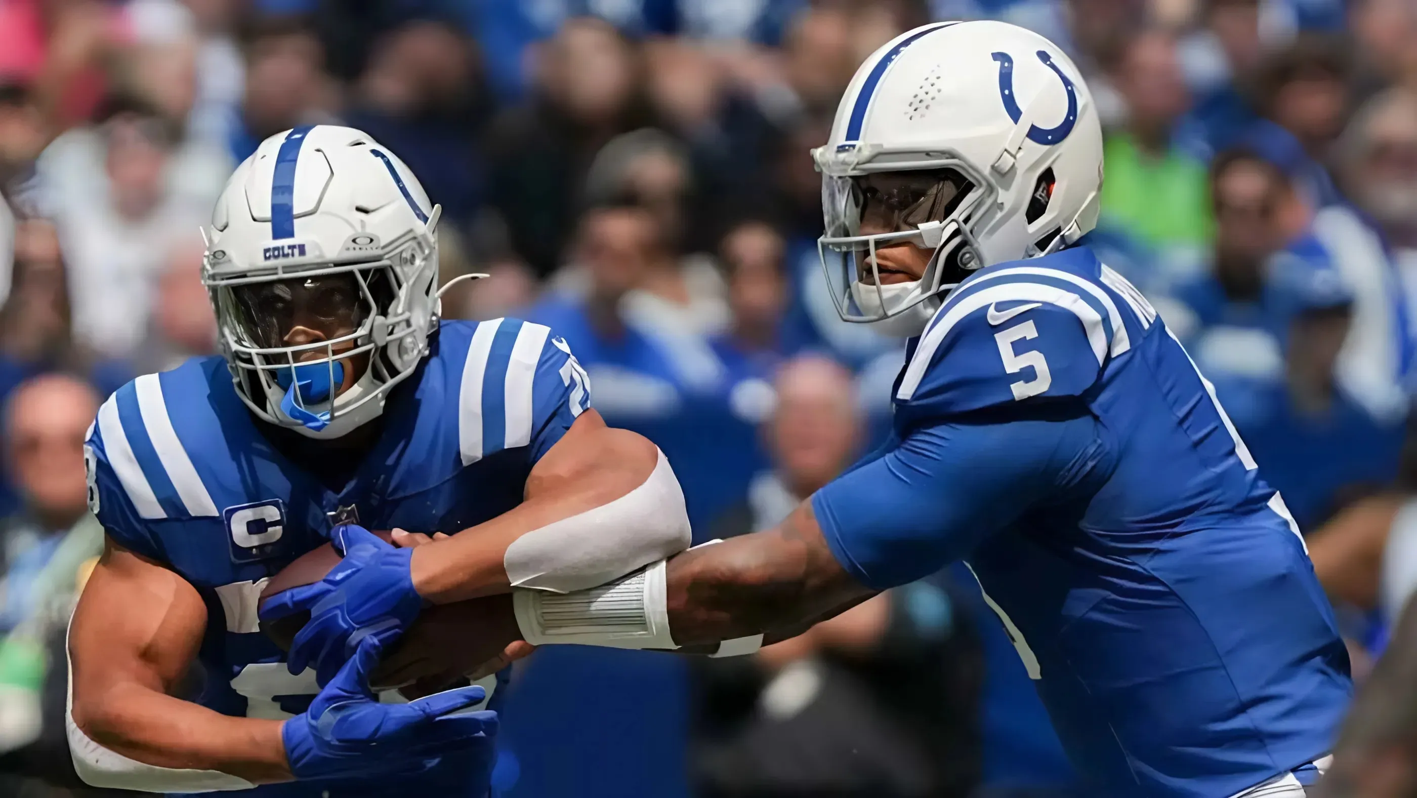 Colts' Jonathan Taylor Sees 'Locked In' Anthony Richardson Before Jets