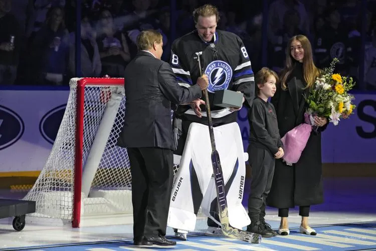 Andrei Vasilevskiy receives gift of defense in shutout win vs. Devils