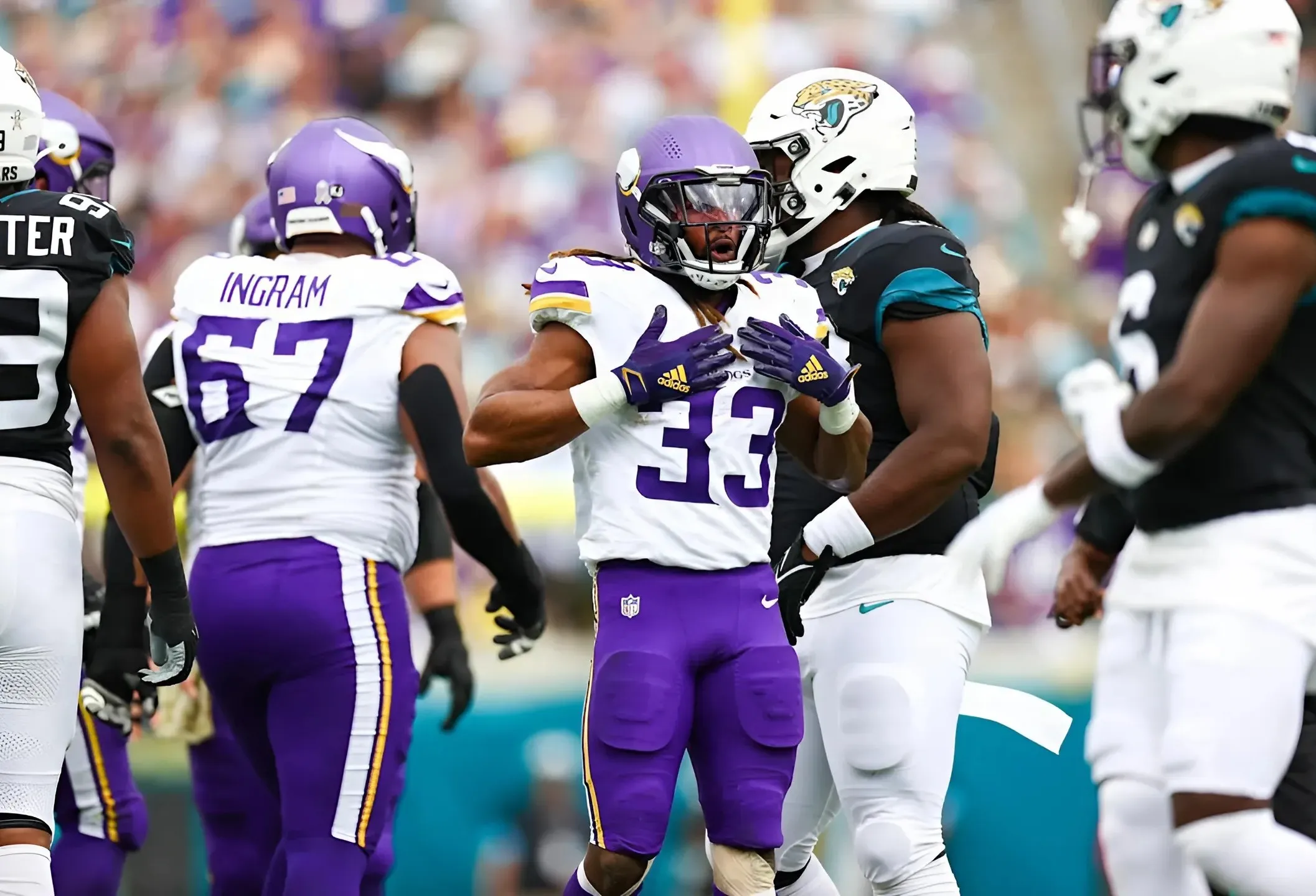 Is Aaron Jones playing today vs. Titans? Full injury update for Vikings