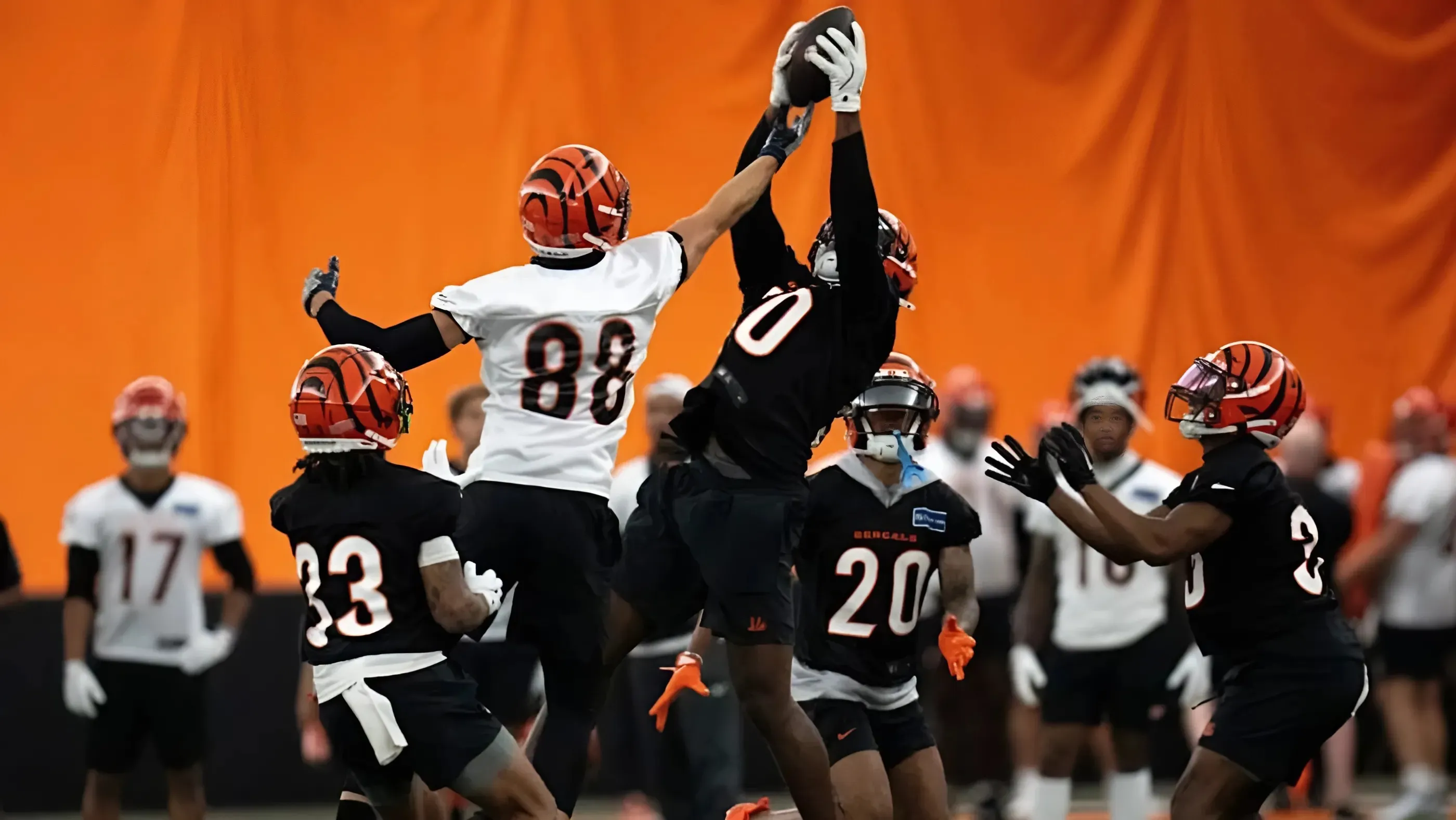 Bengals Elevate Shaka Heyward, Devin Cochran From Practice Squad For Chargers Game