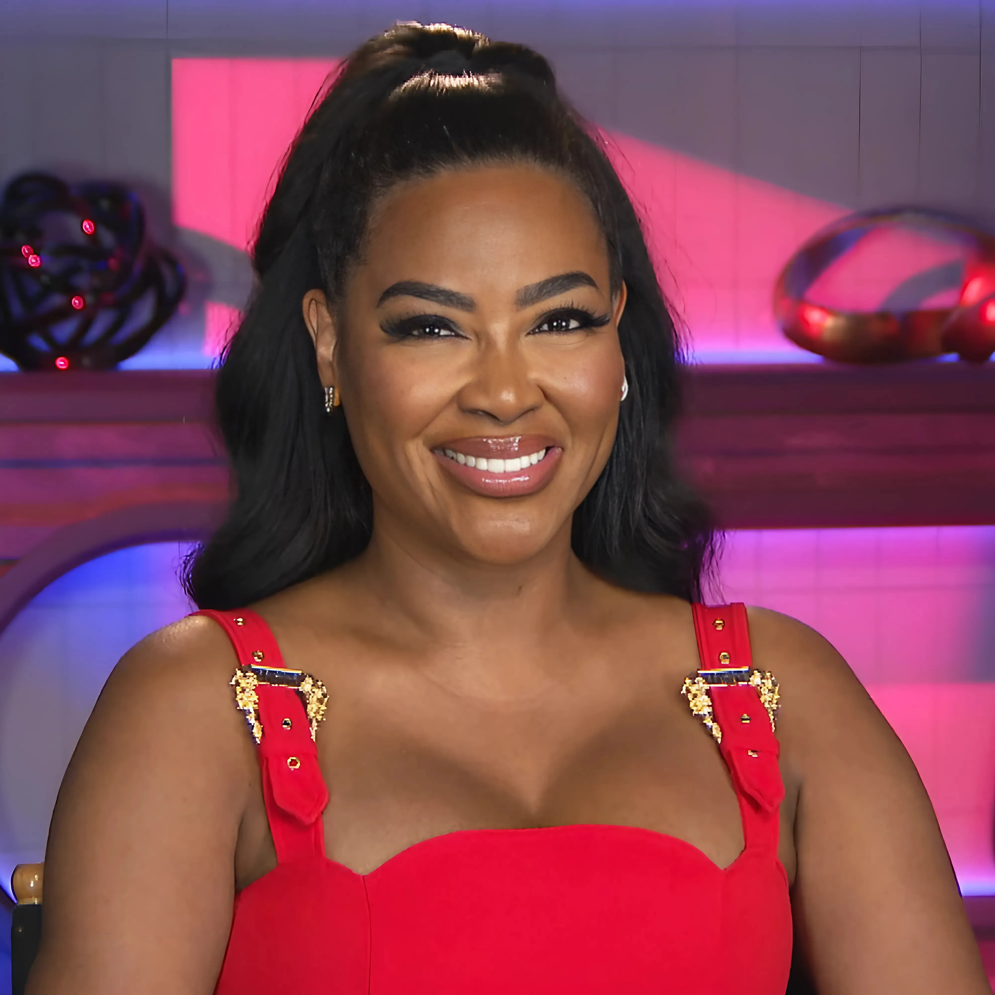 "Kenya Moore Calls for Return to RHOA: 'All the Scandals Were Just a Misunderstanding, I'm Investigating and Will Change – Forgive Me!'"