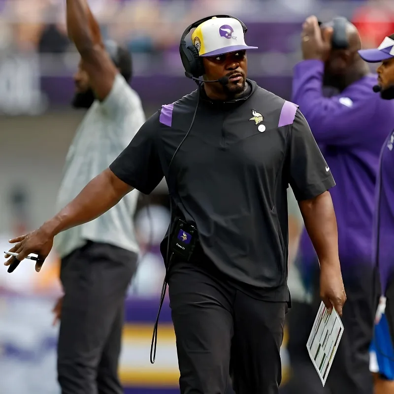 Brian Flores closer to leaving Vikings after Minnesota's win over Titans