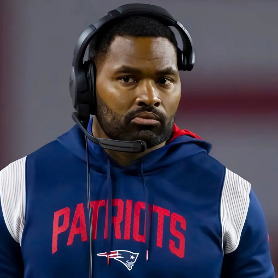 Patriots' Jerod Mayo makes 'demand' of himself after Rams loss