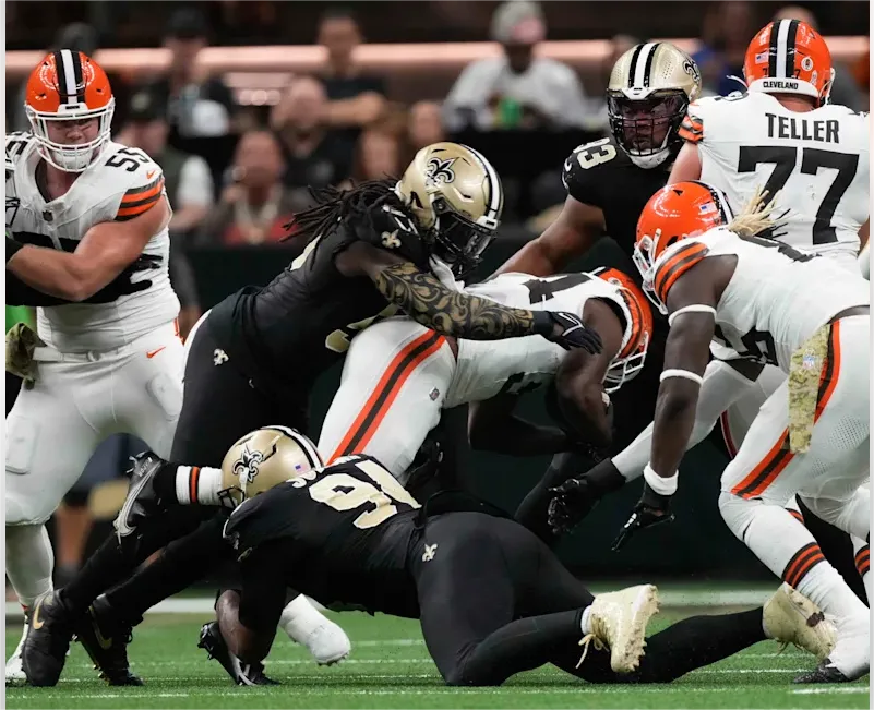 Saints’ Demario Davis shares why he needs to ‘get some hands on Amazon’