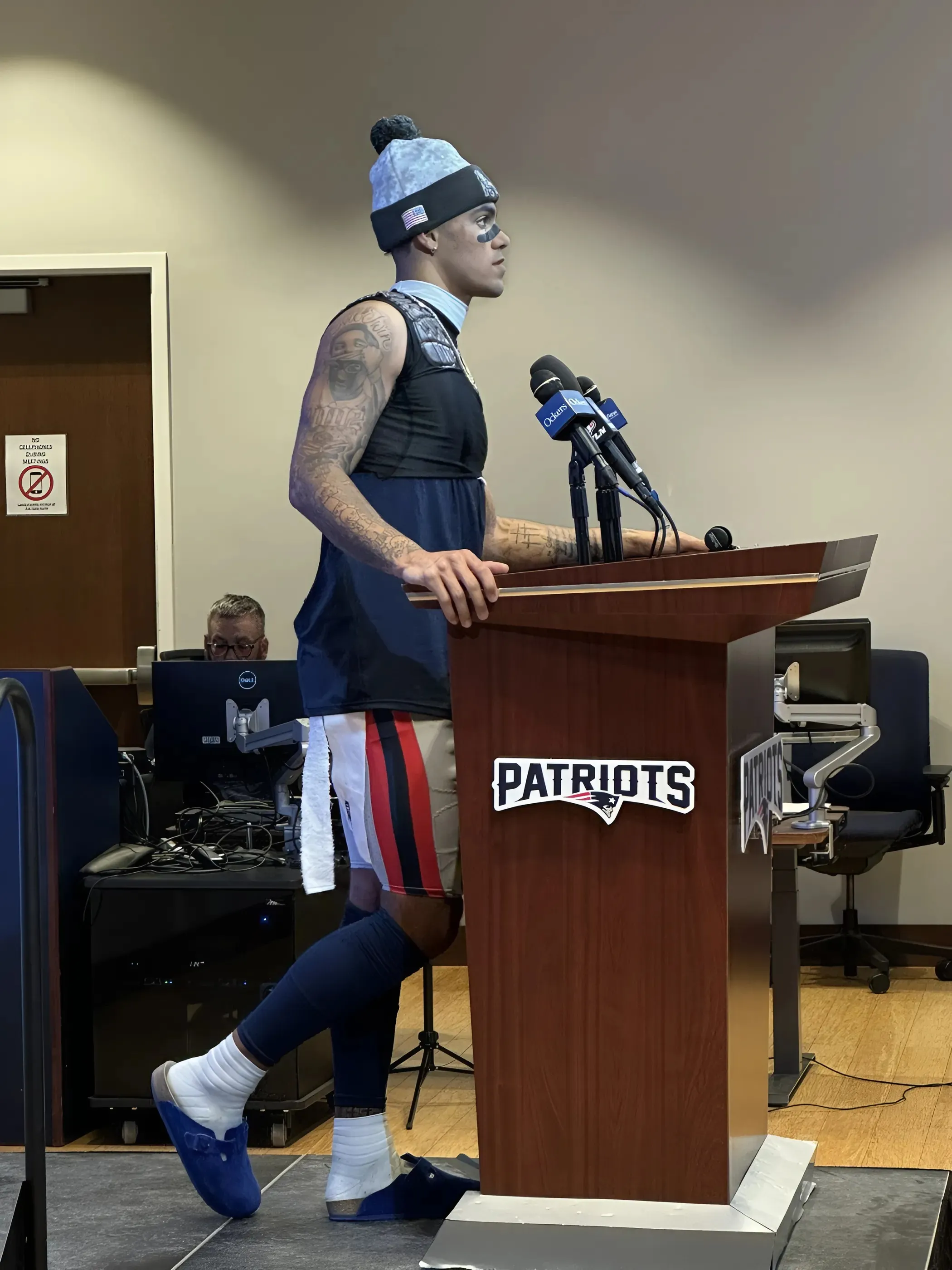 Christian Gonzalez Reacts to Patriots Coverage Plan vs. Rams