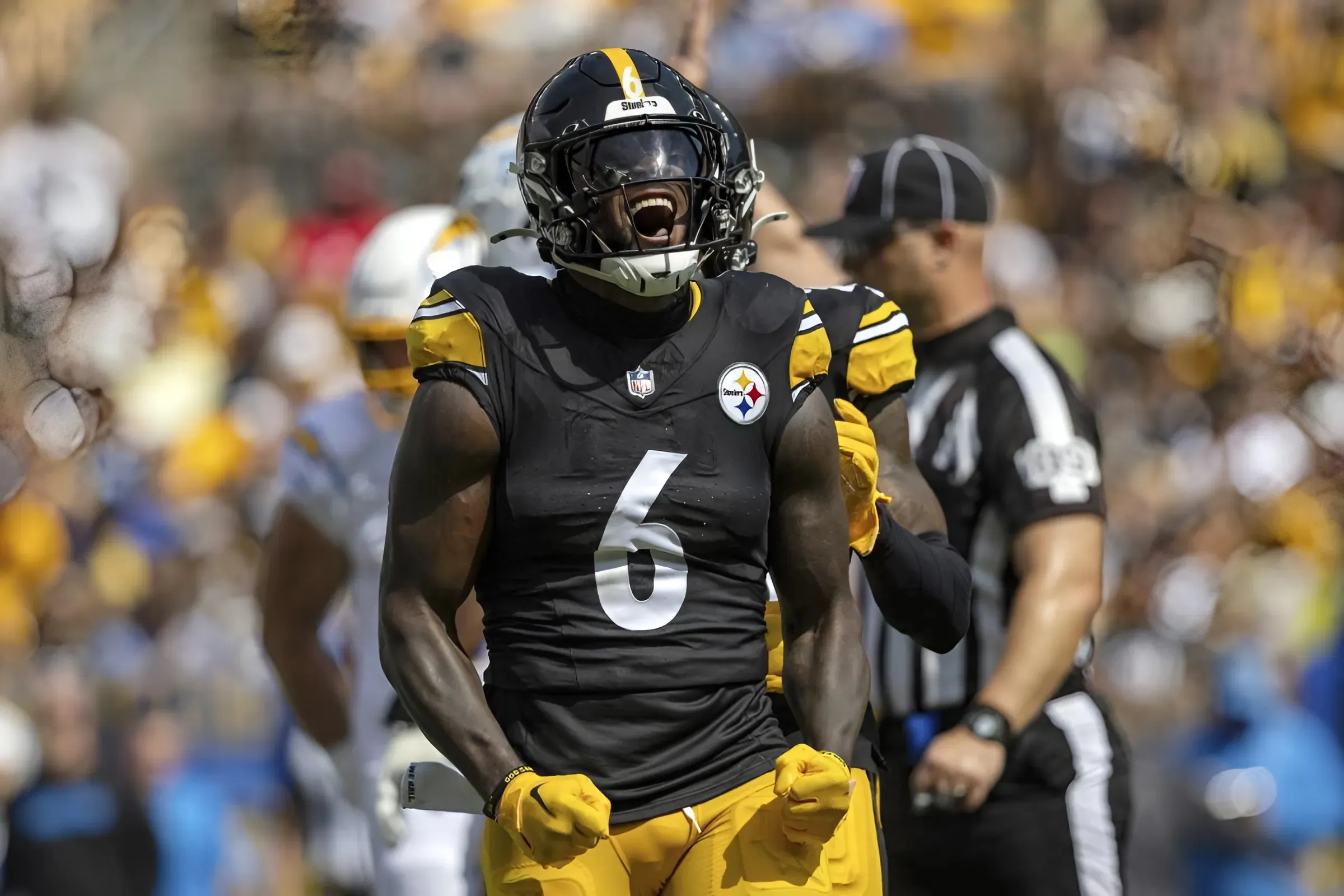 Steelers HC Mike Tomlin Jabs Ravens Over Patrick Queen Signing