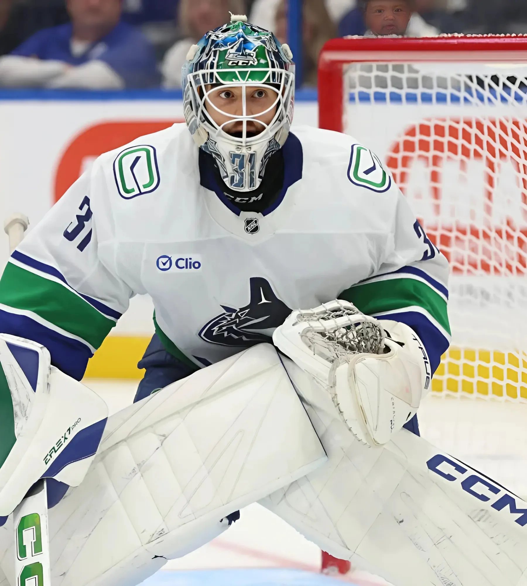 Vancouver Canucks Goaltender Arturs Silovs Bounces Back in a Big Way Against Chicago Blackhawks