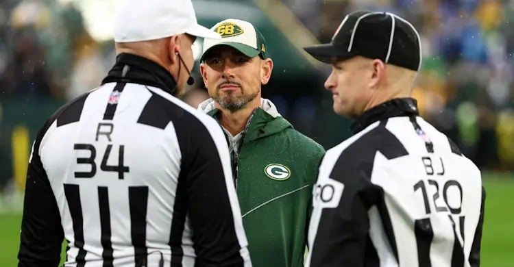 Matt LaFleur went ballistic on the refs after egregious Caleb Williams penalty