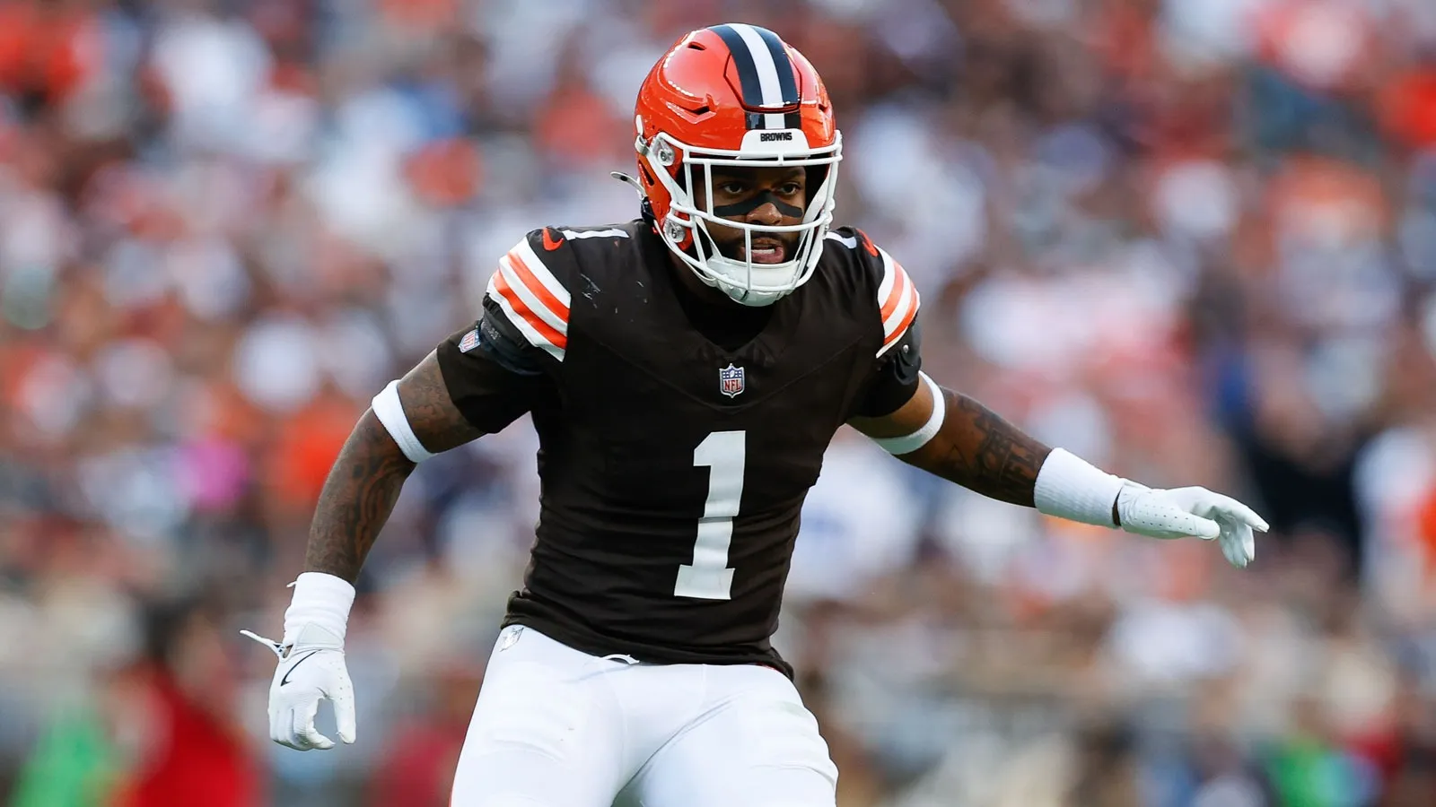 Calls Mount for Browns to Bench $21 Million Defender for Lack of Effort