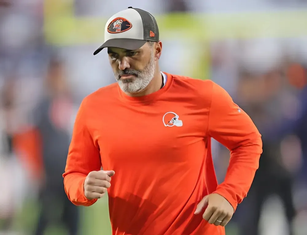 Browns Coach Kevin Stefanski Sends Message on Mike Vrabel Amid Rumors