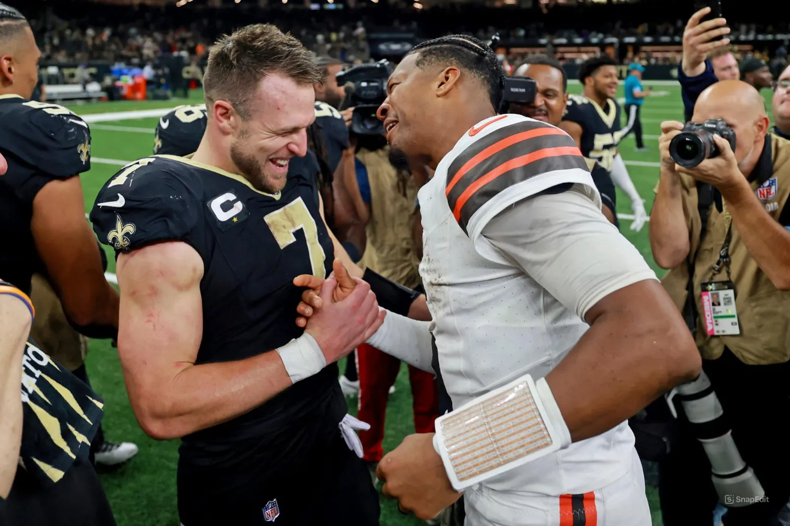 Taysom Hill's 3 TDs Steal Spotlight in Jameis Winston's Homecoming as Browns Fall to Saints 35-14