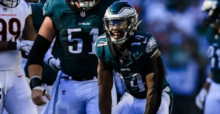 Eagles Coach Delivers High Praise For Backup: "He's A Great Football Player"