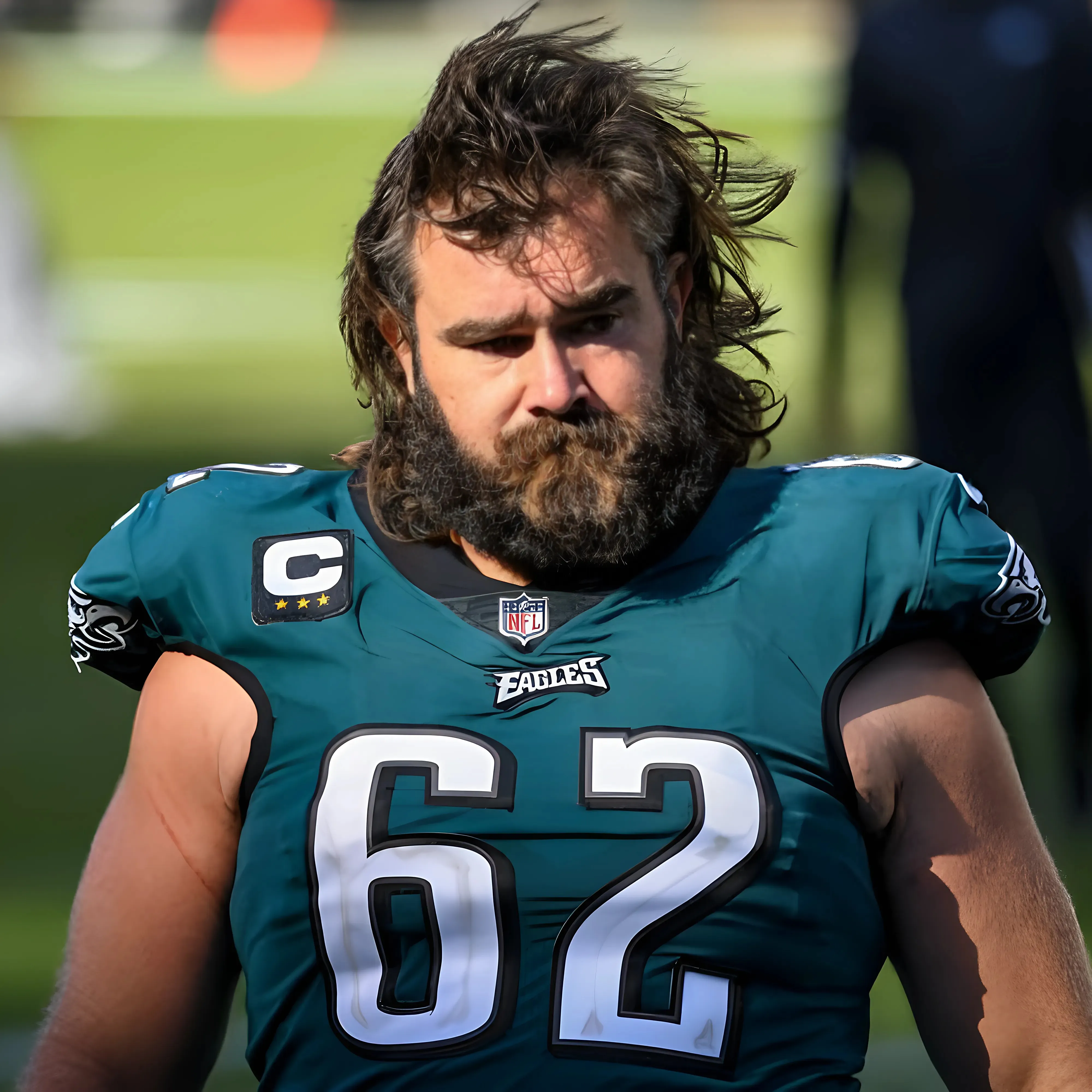 Jason Kelce's Monday Night 'Texas Culture' Look Draws Countless Punchlines - suong