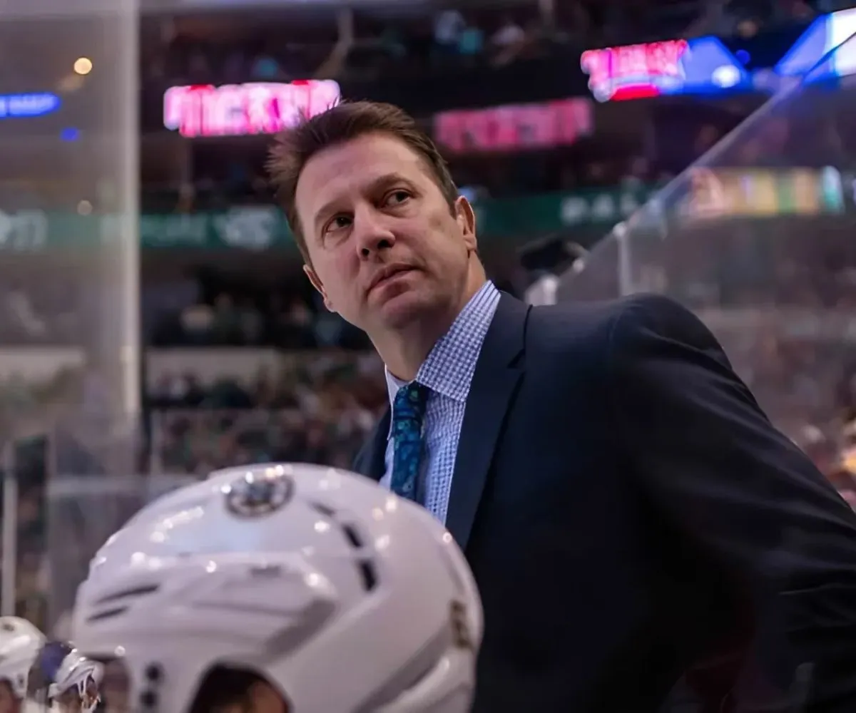 3 Fun Facts About New Bruins Coach Joe Sacco