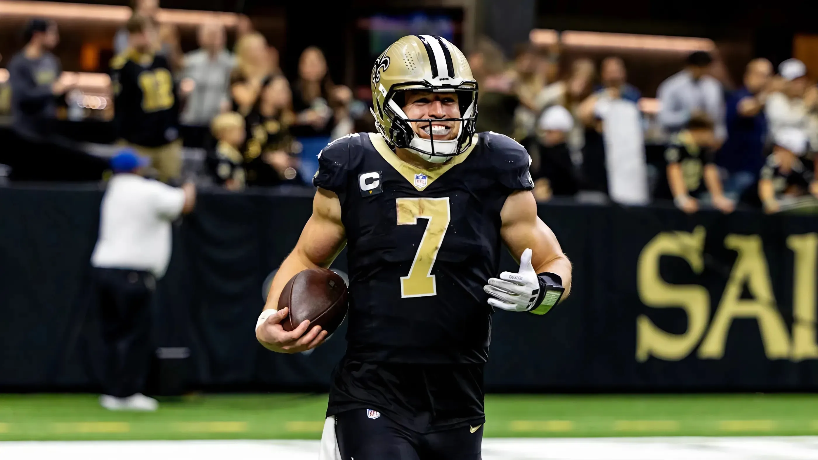 Taysom Hill nominated for FedEx Air & Ground Player of the Week again