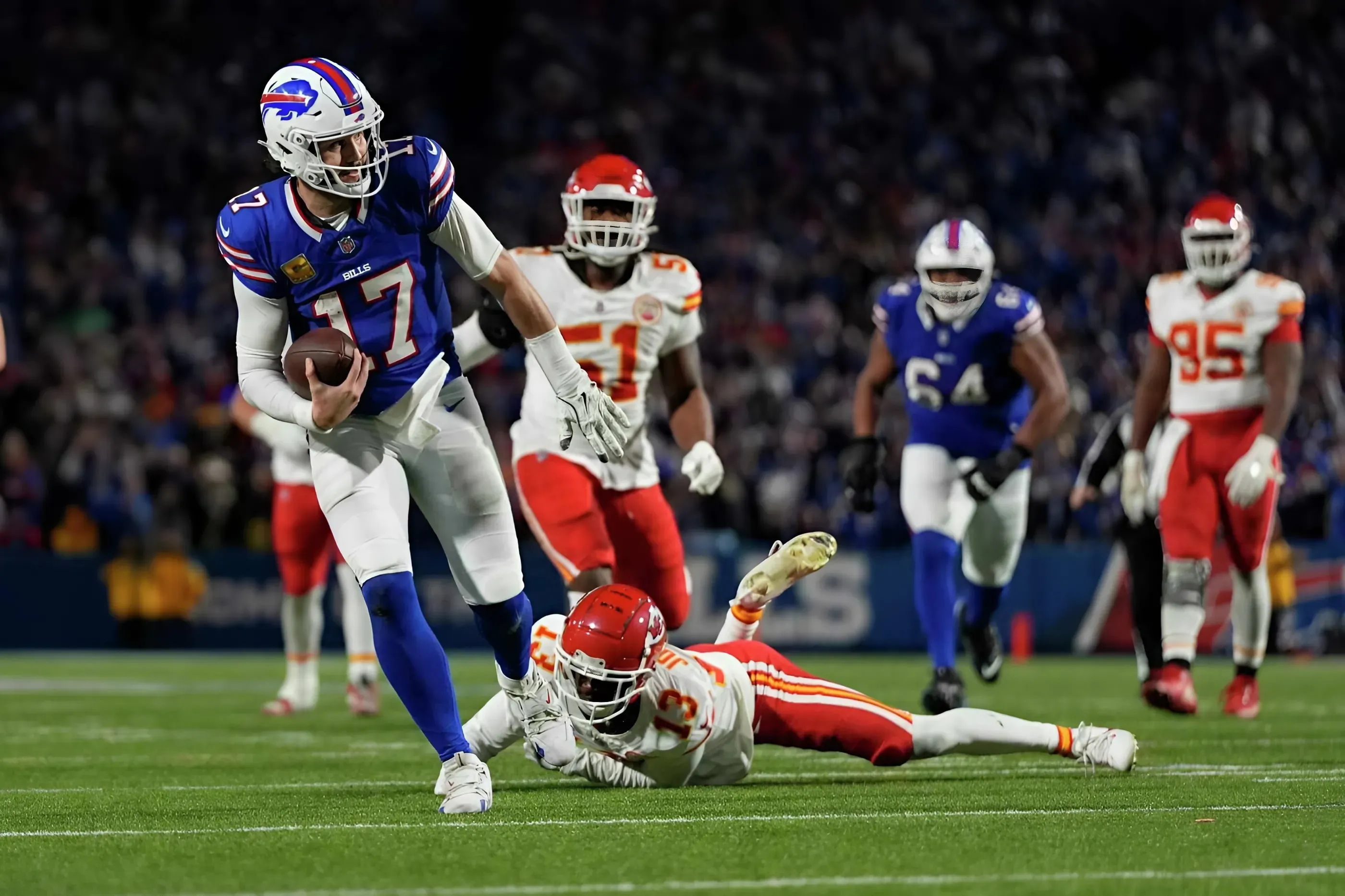 Amari Cooper Reacts To 'The Josh Allen Experience' With 1 Word