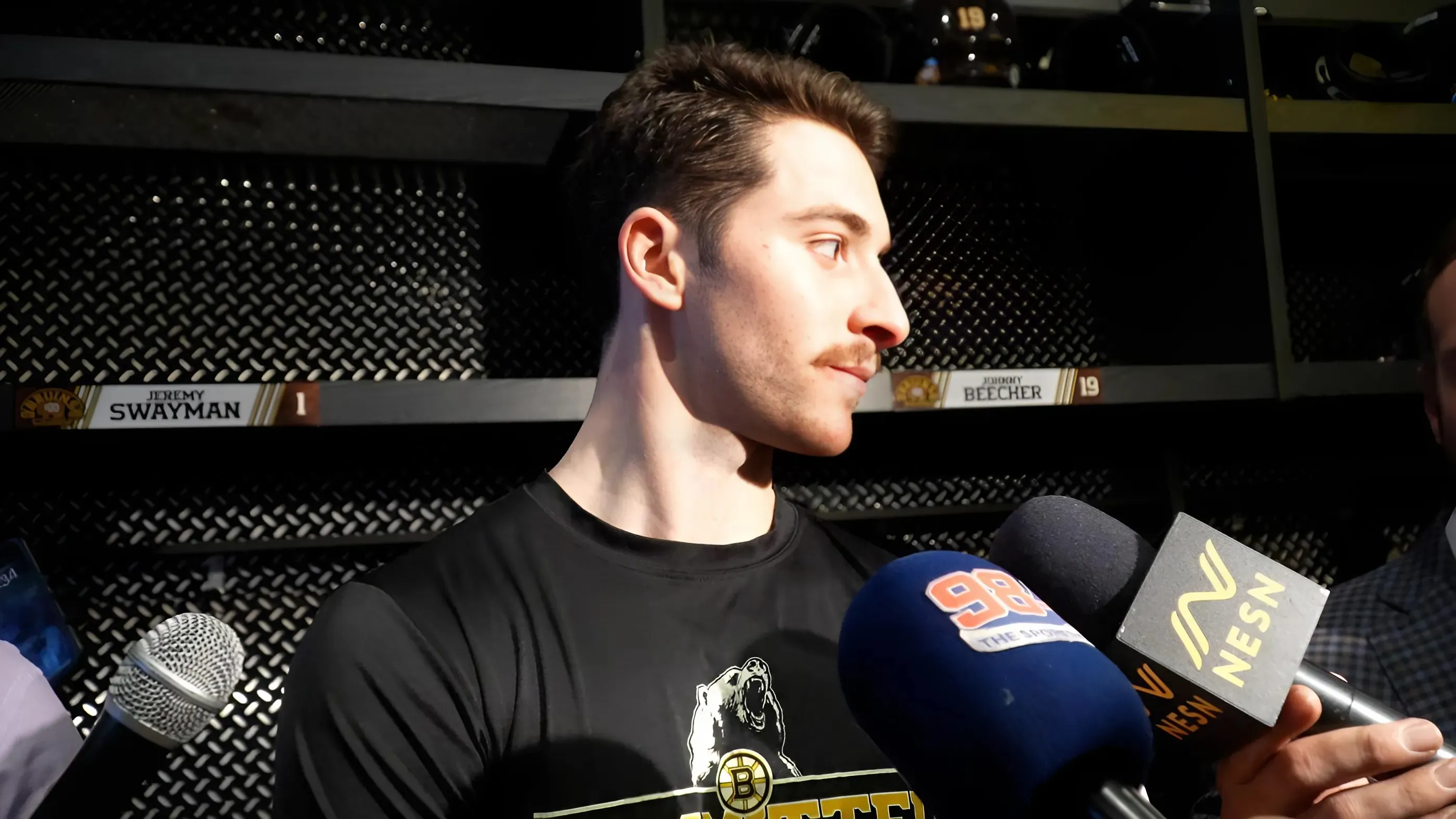 Swayman’s Relationship with Bruins Locker Room Strained