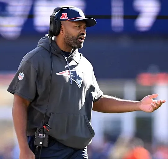 Jerod Mayo Praises ‘Huge Development’ for Patriots QB Situation