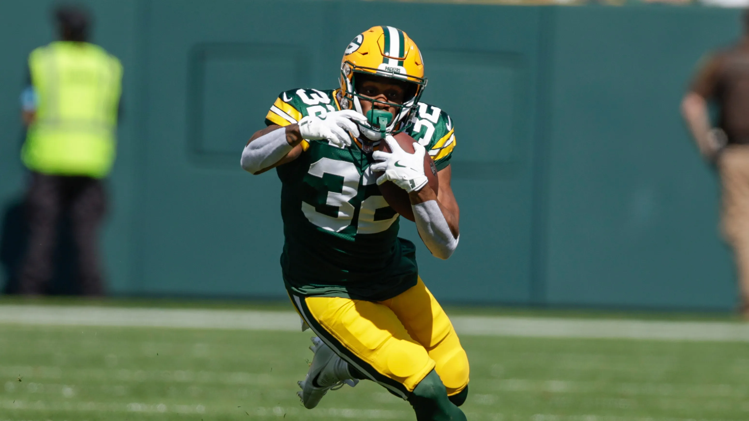 Green Bay Packers Bring Back Former QB/WR After Marshawn Lloyd Announcement