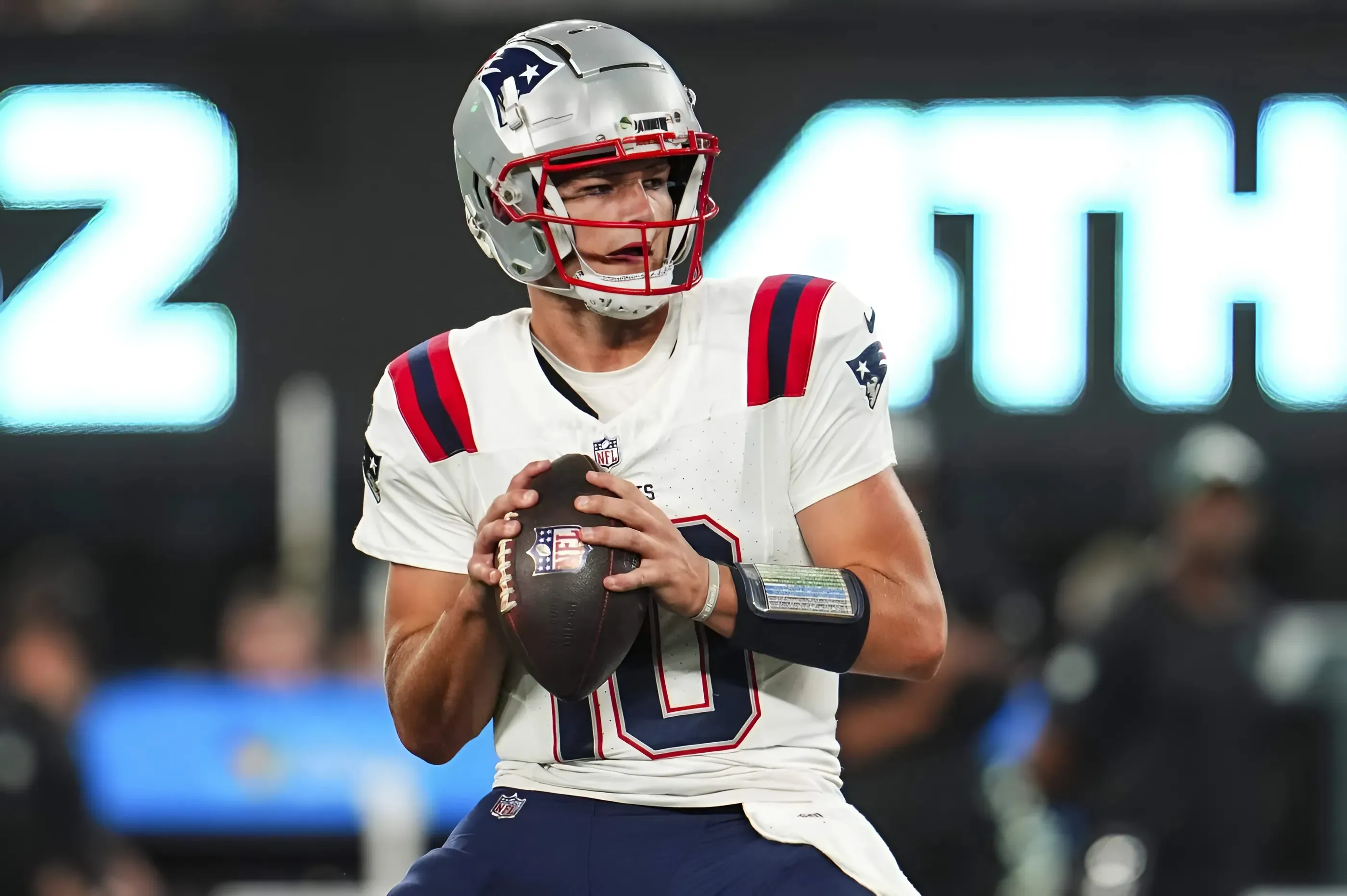 Patriots' Drake Maye goes viral for hilarious press conference tidbit