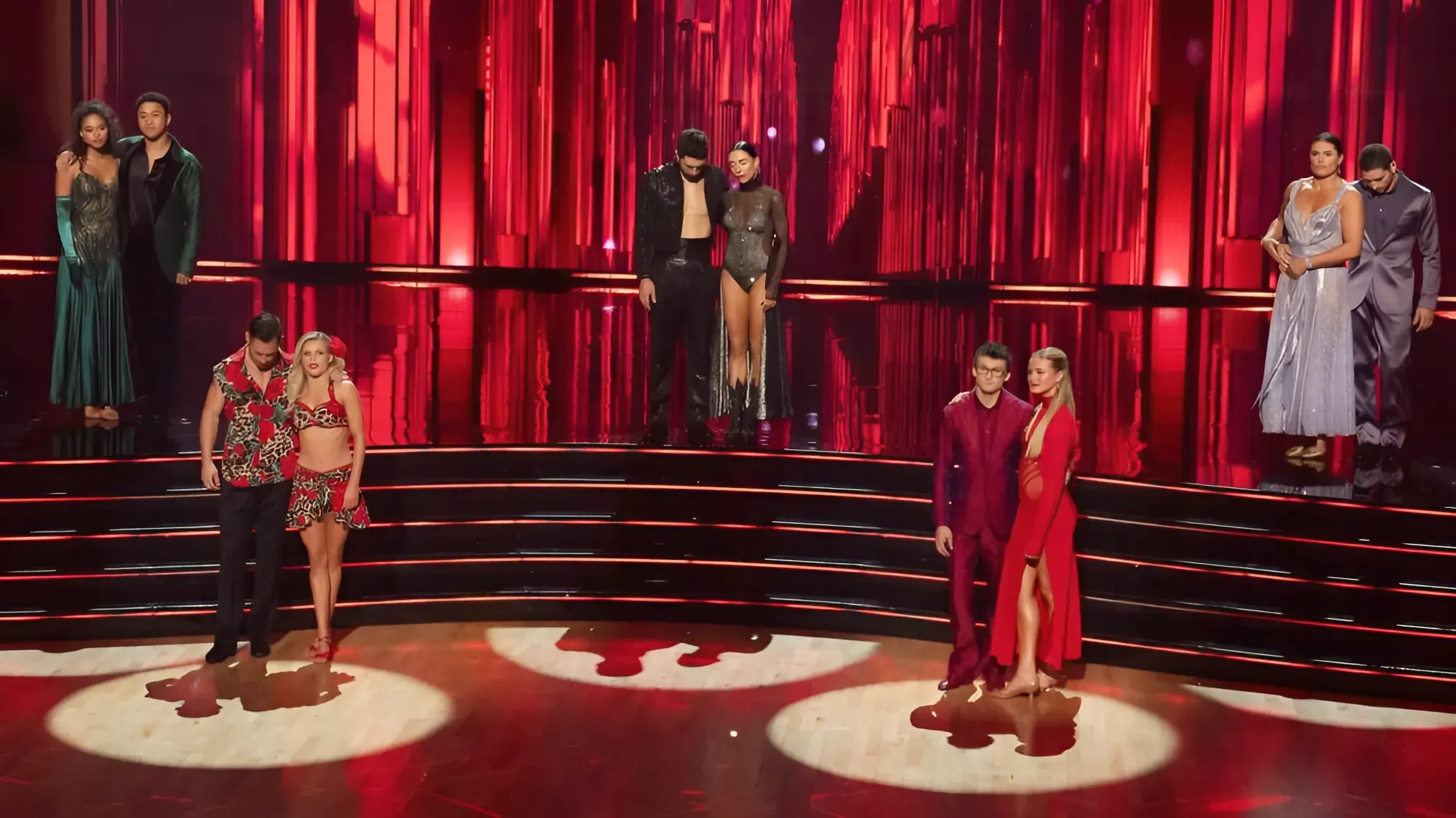 ‘Dancing With the Stars’ Fans Slam Show After Shocking Elimination trucc