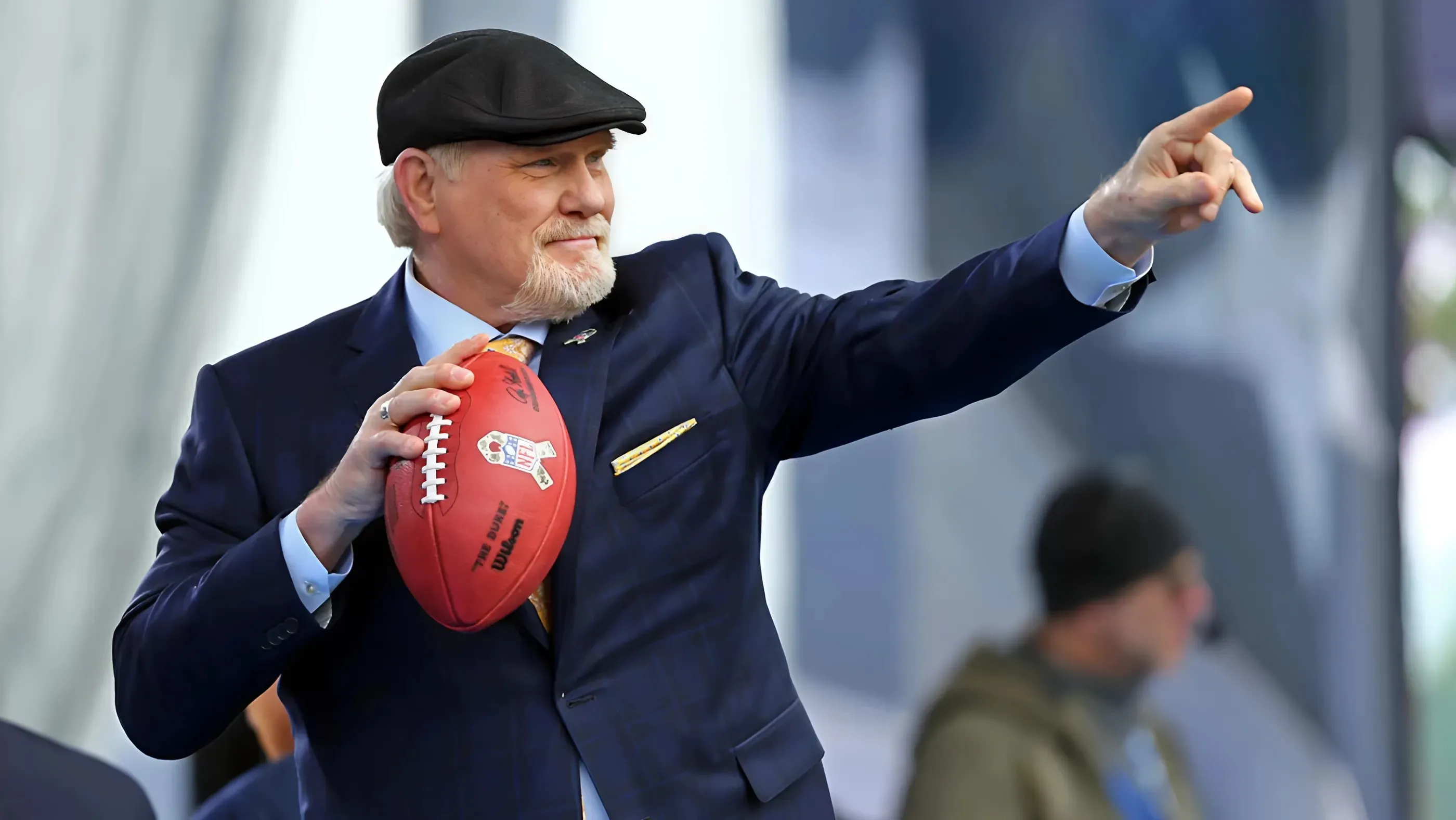 Terry Bradshaw Proposes Dallas Cowboys Trade Idea That’ll Ruffle Some Feathers