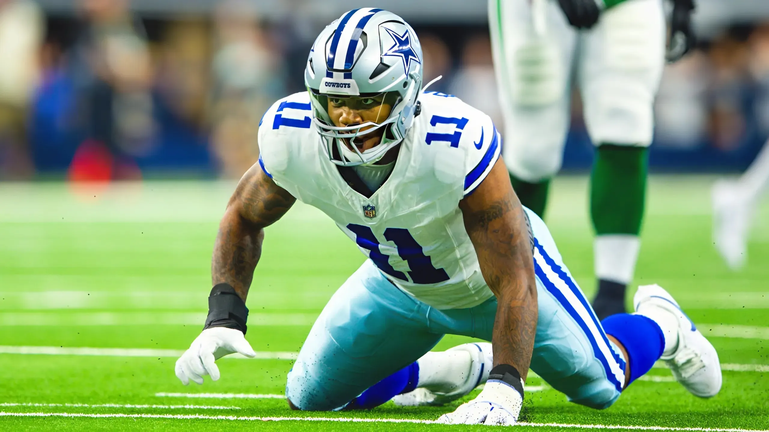 Cowboys' Micah Parsons with strong social media stance amid LeBron James' move