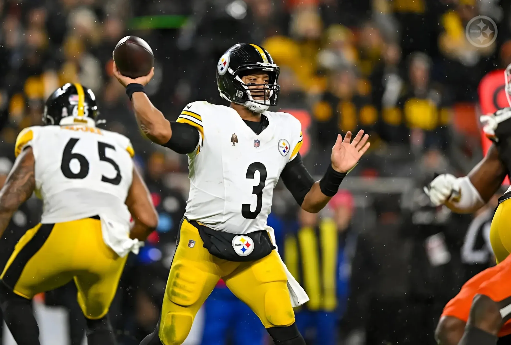 Russell Wilson Speaks Out on Steelers Using Justin Fields for Key 3rd-Down Throw