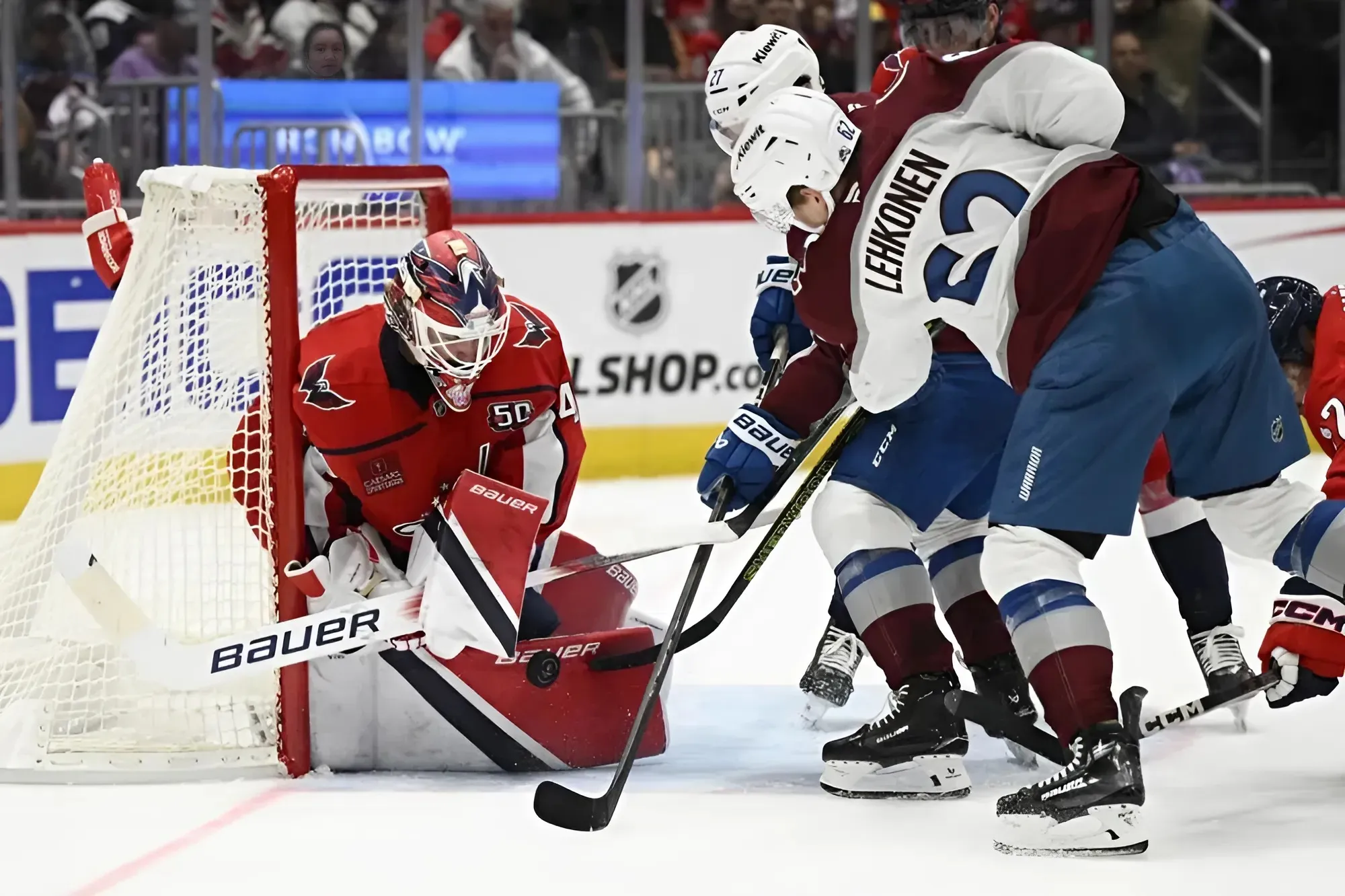 Wood gets go-ahead goal in 3rd, Avalanche edge Capitals trucc