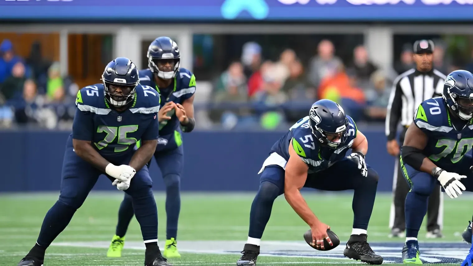 What Geno Smith said about Seahawks center Connor Williams' sudden retirement from the NFL