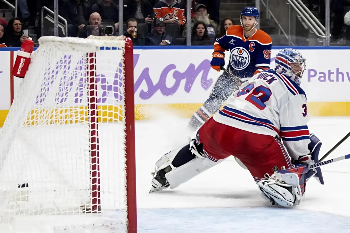 Sloppy Rangers left defenseless again in ugly blowout loss to Oilers-quang