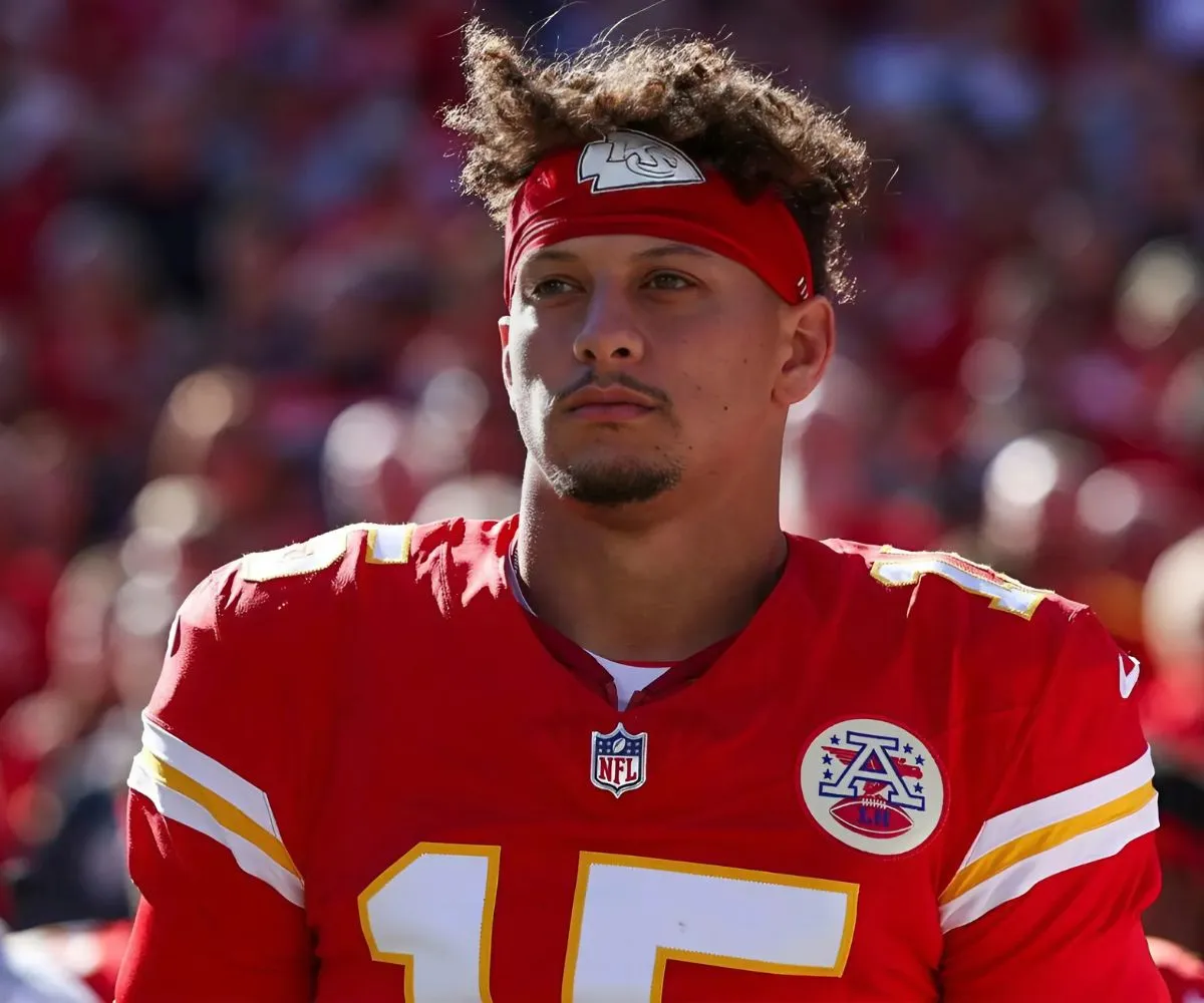 Patrick Mahomes Fined Nearly $15K by NFL for 'Violent Gesture' During Chiefs-Bills Game