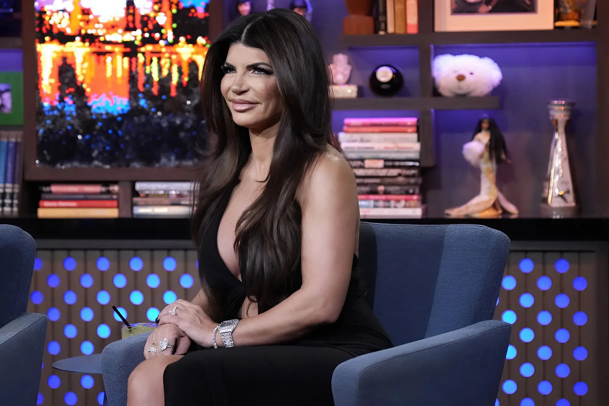 Teresa Giudice Applauds Housewives Who Film Together Despite Feud as She Discusses Future of RHONJ and Jackie Talks Potential Return, Plus If Rachel’s “Hot Dog Lips” Diss Got to Her and Why She Dissolved Lip Filler