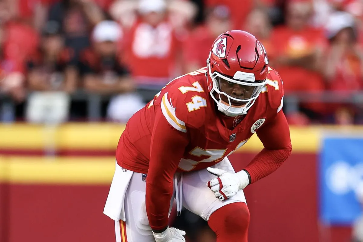 Chiefs $80 Million Starter Under Fire for Poor Play: ‘Costing Our Offense Big Time’