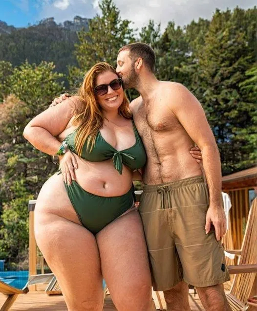 Love Beyond Size: How a Couple Learned to Accept Their Own Bodies