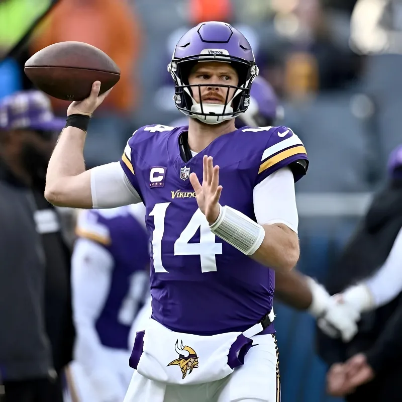 Watch: Vikings QB Sam Darnold launches 45-yard moon ball vs. Bears