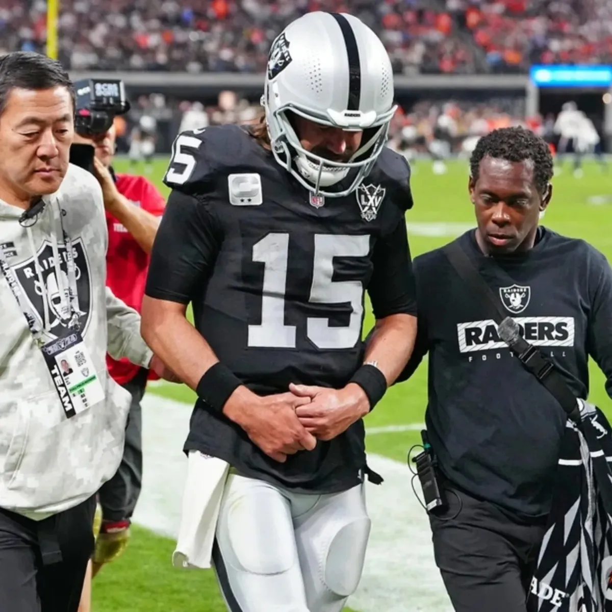 Reports: Raiders QB Gardner Minshew breaks collarbone, out for year