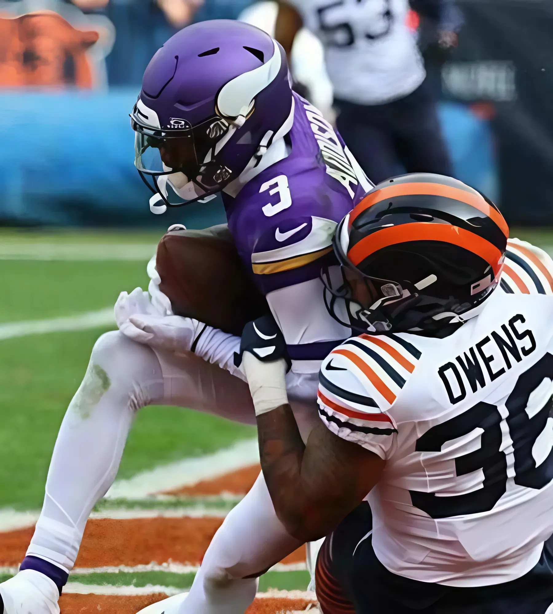 Minnesota Vikings Outlast the Chicago Bears in Overtime 30-27