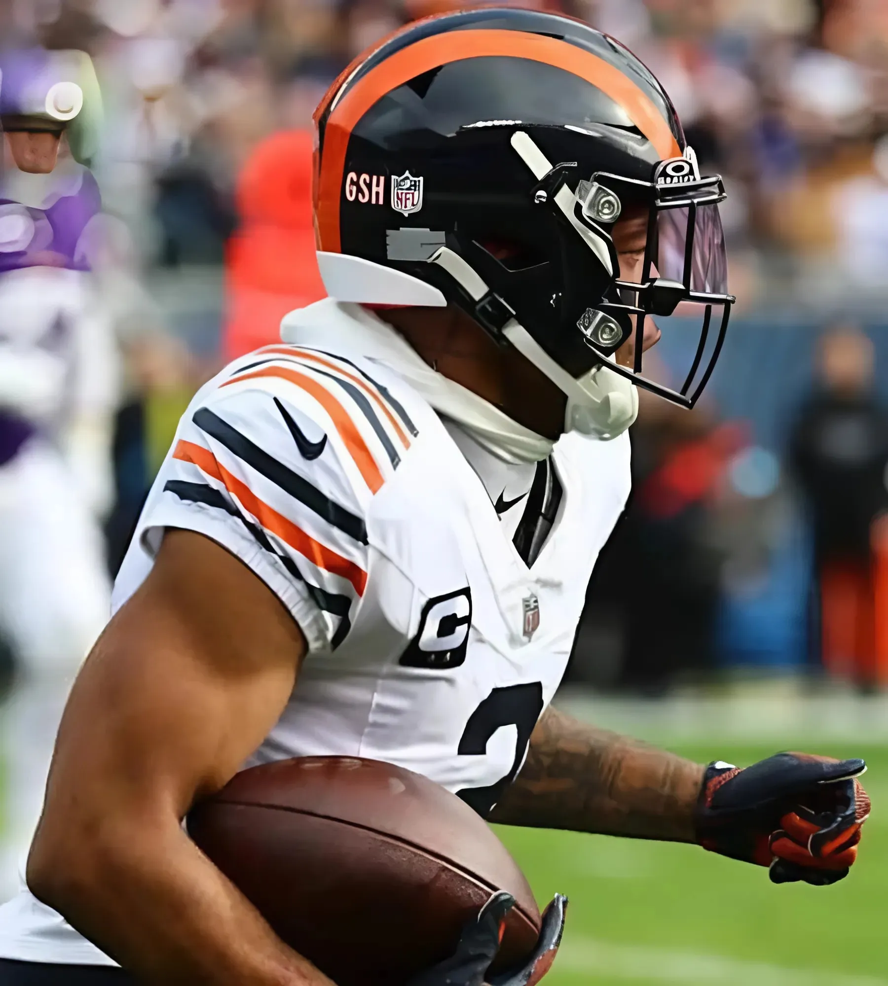 What DJ Moore Sees Ahead for Chicago Bears Passing Attack