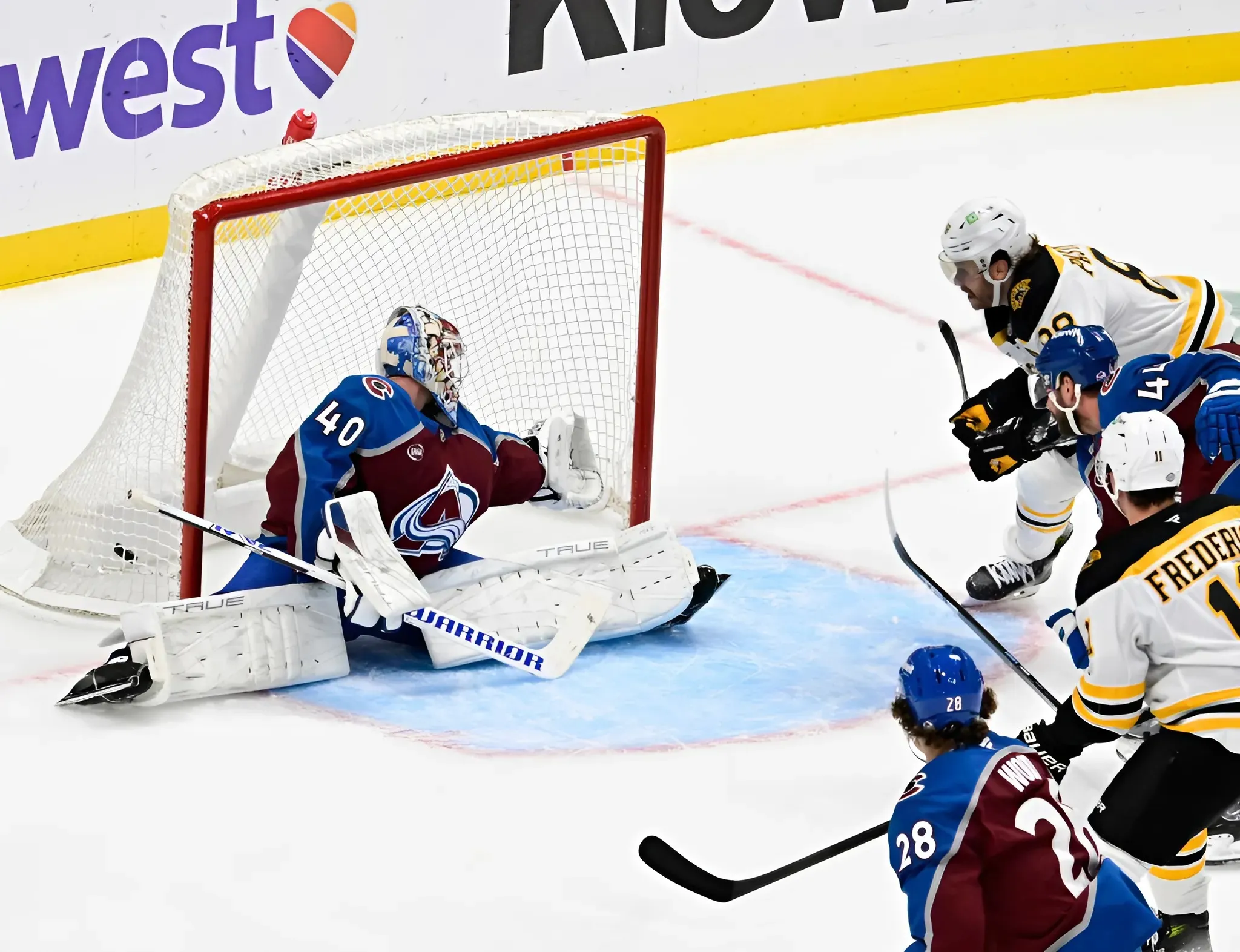 The Avalanche need goaltending help – and fast